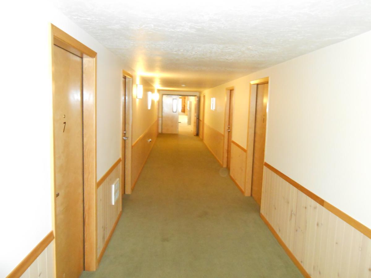 Ninepipes Lodge ポルソン エクステリア 写真